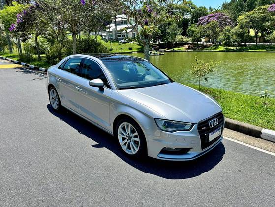 AUDI A3 1.8 TFSI SEDAN AMBITION 16V 180CV GASOLINA 4P AUTOMÁTICO